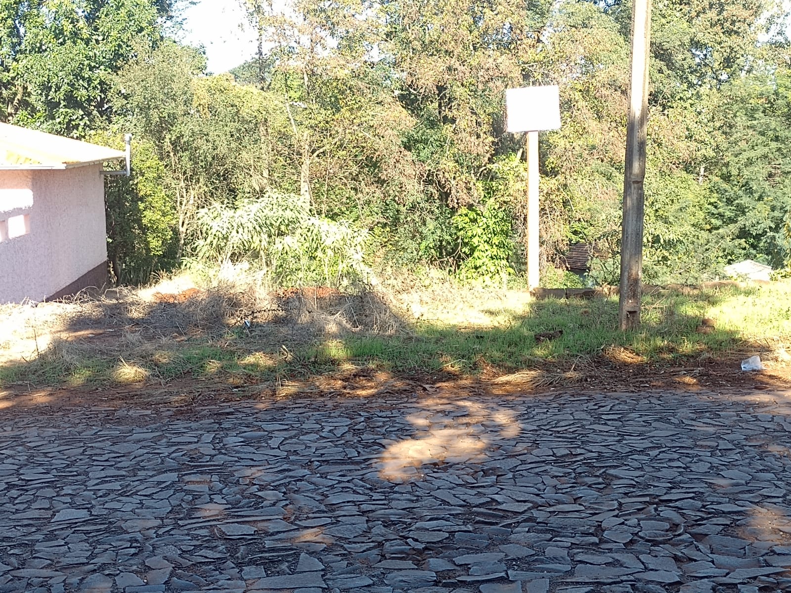 Terreno Urbano (sem benfeitorias,)